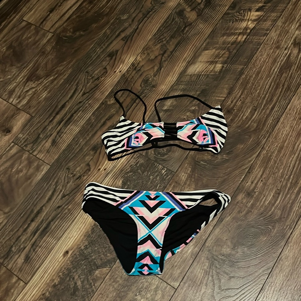 Color block bikini